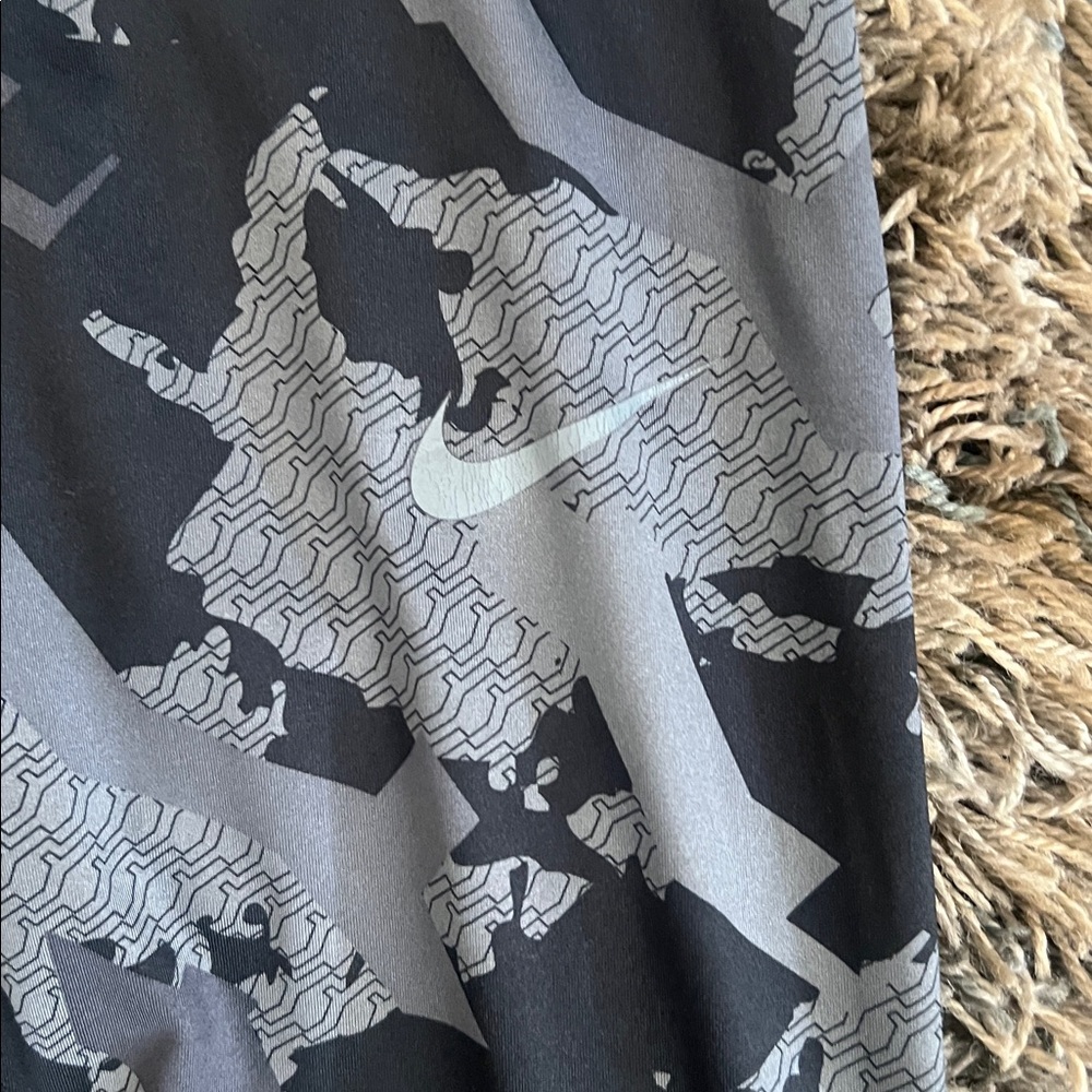 Nike: Pro Combat Men’s Black & Gray Camo Compression Leggings - Picture 2 of 9